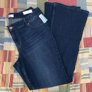 Maurice’s 18w x-long  NWT - classy Slim Boot - Curvy